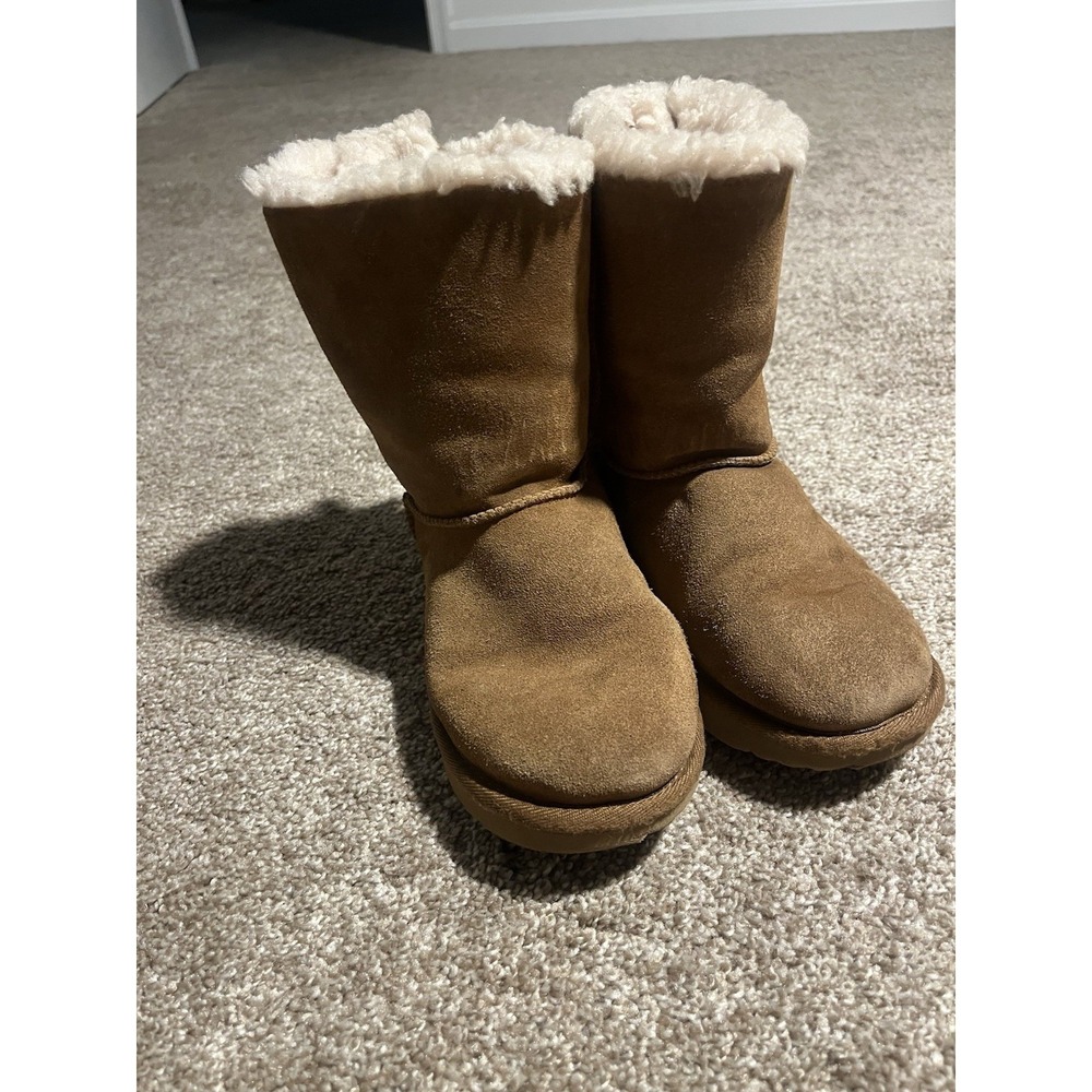 UGG Kid Classic  SHORT BAILEY BOW STRIPE CHESTNUT BOOT US 3